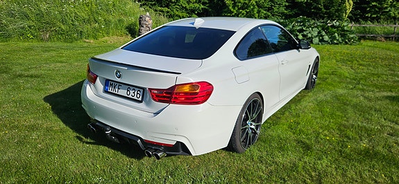 BMW 428i 4 of 5