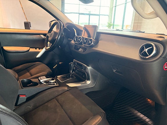 Mercedes-Benz X250 d 4 of 5