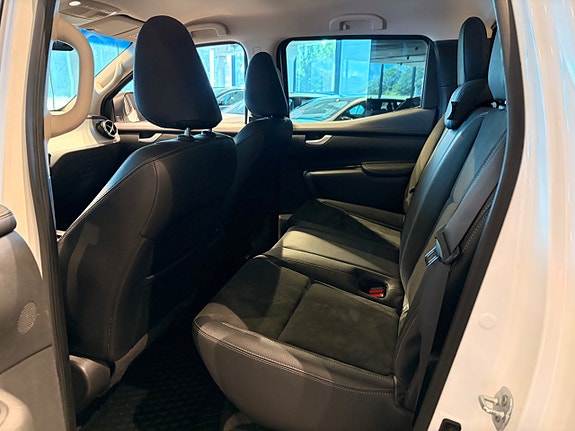 Mercedes-Benz X250 d 13 of 22