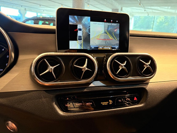 Mercedes-Benz X250 d 21 of 22