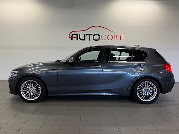 BMW 118i 4 of 5