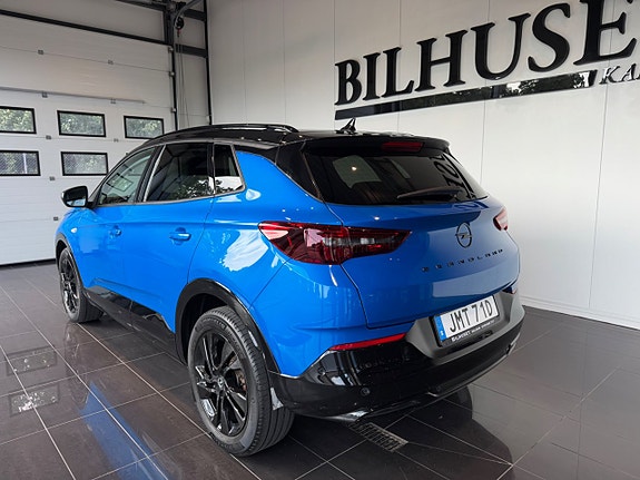 Opel Grandland X 3 of 5