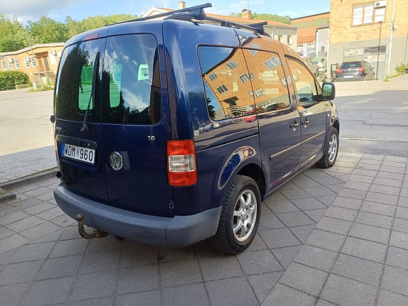 Volkswagen Caddy 3 of 5