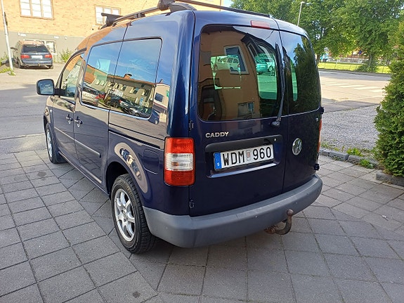 Volkswagen Caddy 4 of 5