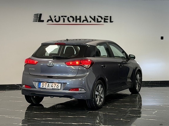 Hyundai i20 6 of 19