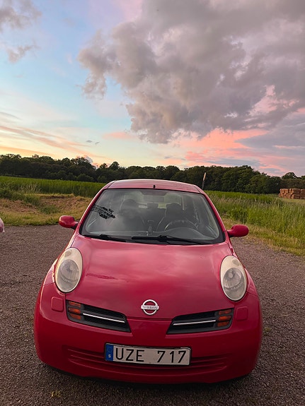 Nissan Micra 2 of 5