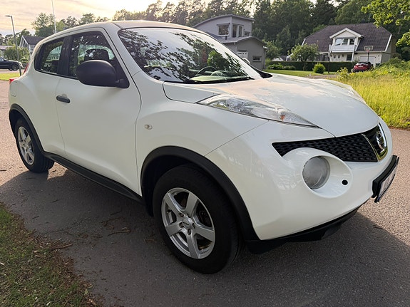 Nissan Juke 2 of 5