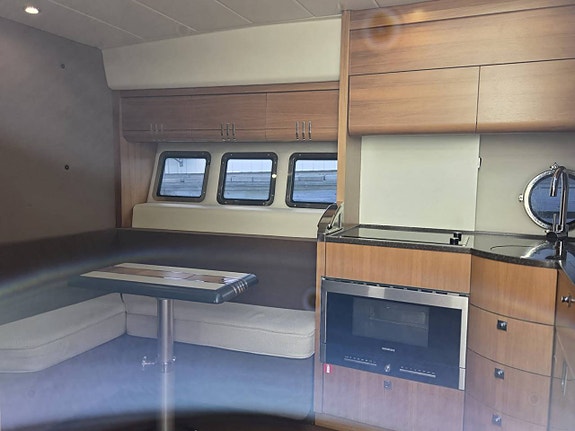 Windy Maestro 40 / 2 X Volvo Penta D6 370hk / 2012 6 of 12