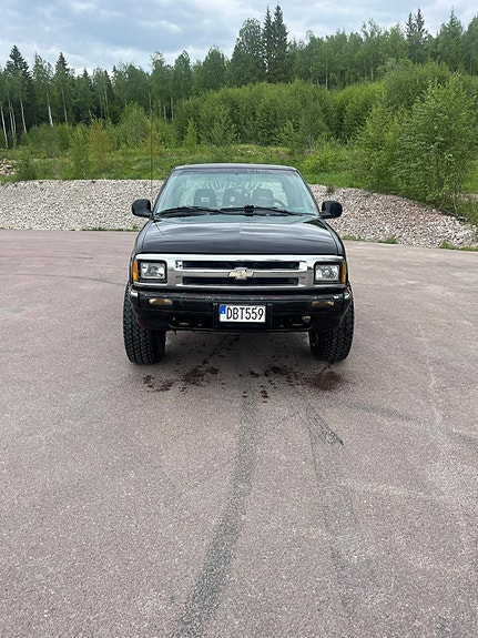 Chevrolet S-10 1997 photo 2