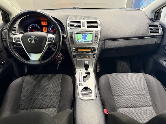 Toyota Avensis 13 of 21
