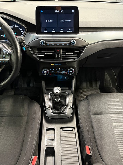 Ford Focus 15 of 22