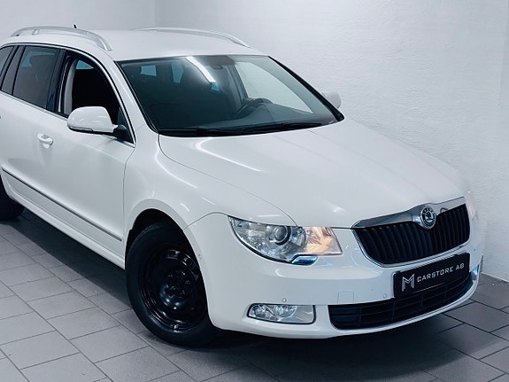 Skoda Superb 2 of 5