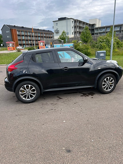 Nissan Juke 2 of 5