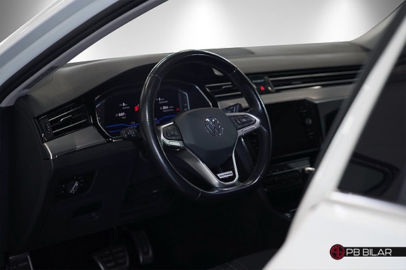 Volkswagen Passat Alltrack 11 of 19