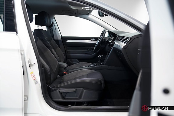 Volkswagen Passat Alltrack 9 of 19