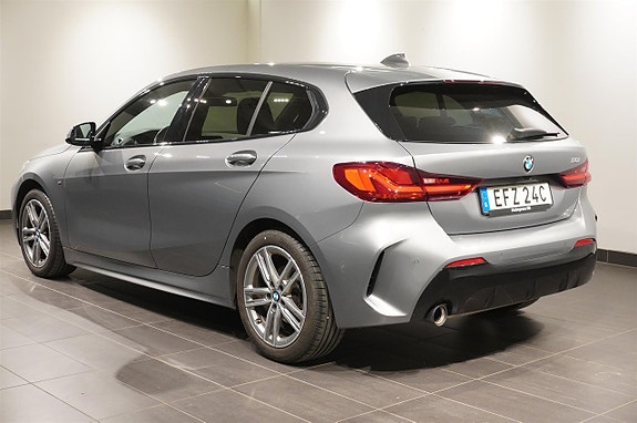BMW 118i 2 of 2