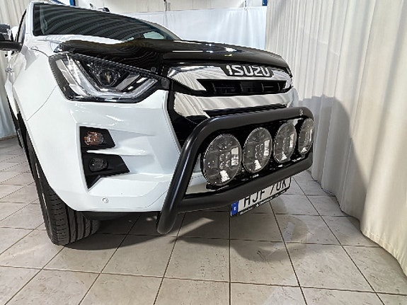 Isuzu D-max 4 of 5