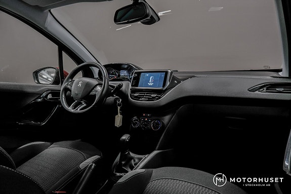 Peugeot 208 10 of 17