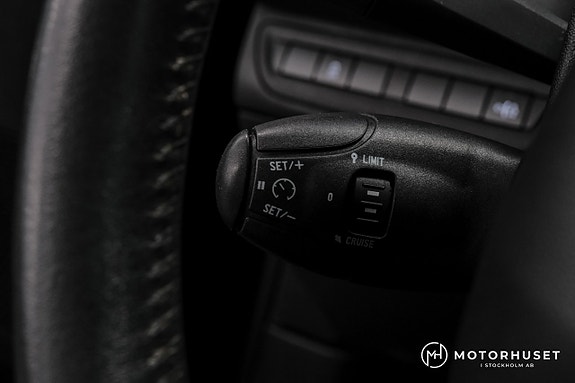 Peugeot 208 15 of 17