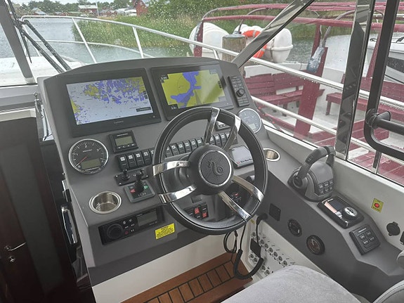 Marex 375 / 2 X Volvo Penta D4 320hk / 2021 12 of 12