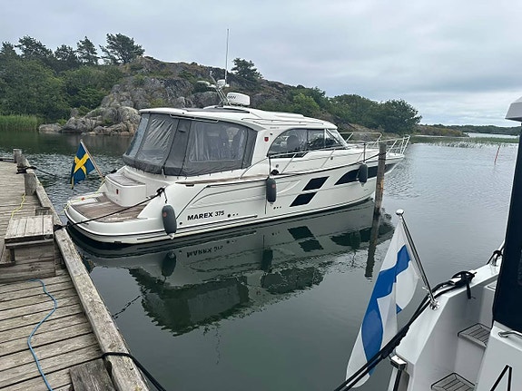 Marex 375 / 2 X Volvo Penta D4 320hk / 2021 2 of 5