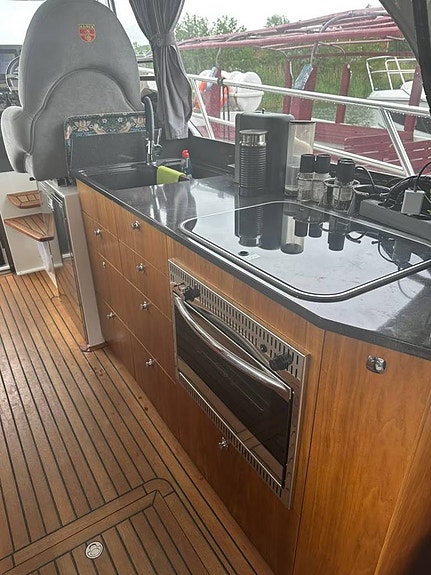 Marex 375 / 2 X Volvo Penta D4 320hk / 2021 8 of 12