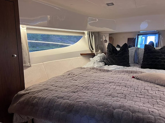 Marex 375 / 2 X Volvo Penta D4 320hk / 2021 3 of 5