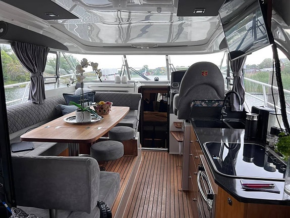 Marex 375 / 2 X Volvo Penta D4 320hk / 2021 4 of 5