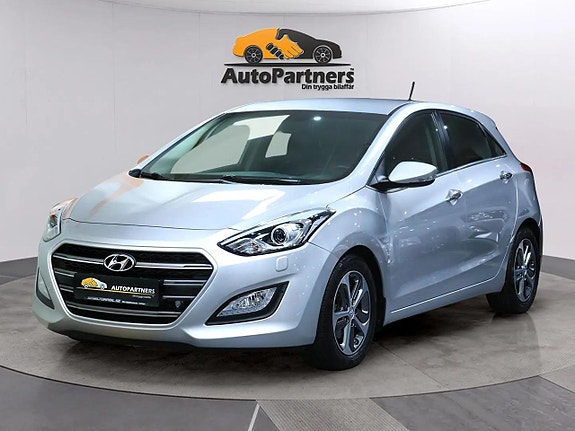 Hyundai i30 2 of 24