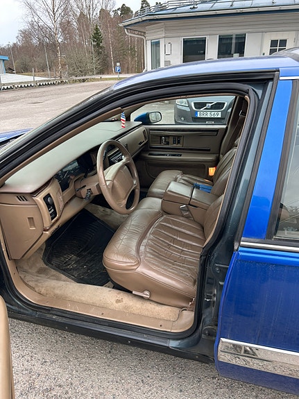 Buick Roadmaster 5 of 5