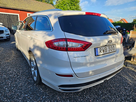 Ford Mondeo 3 of 5