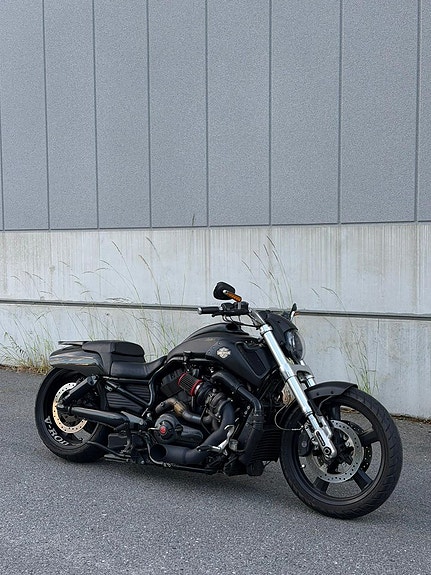 Harley-Davidson Muscle ABS V-Rod Turbo 2 of 8