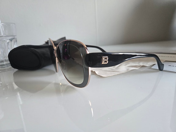 Product image 4 of 15