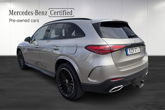 Mercedes-Benz GLC300 e 3 of 5