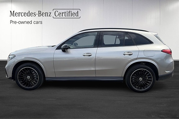 Mercedes-Benz GLC300 e 2 of 5