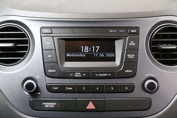 Hyundai i10 16 of 20