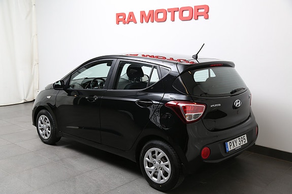 Hyundai i10 4 of 20