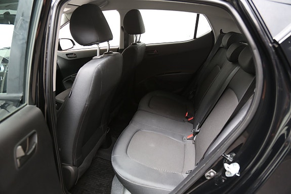 Hyundai i10 19 of 20