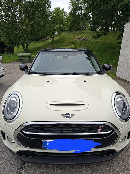 MINI Cooper S 5 of 5