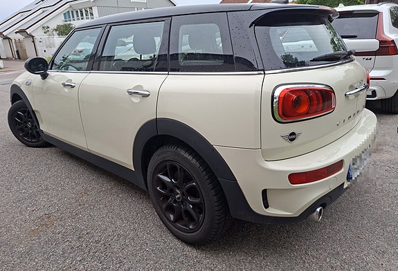 MINI Cooper S 2 of 5