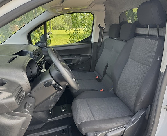 Citroen Berlingo 12 of 23