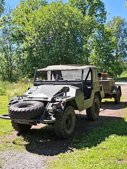 Volvo 2 of 5