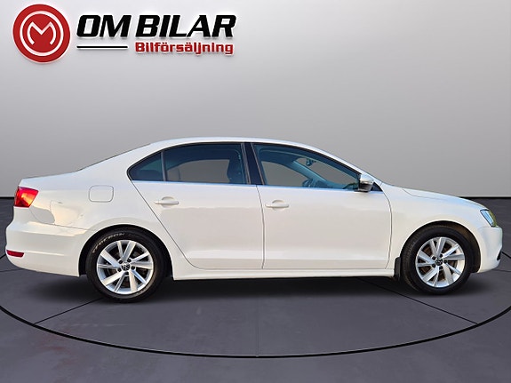 Volkswagen Jetta 6 of 21