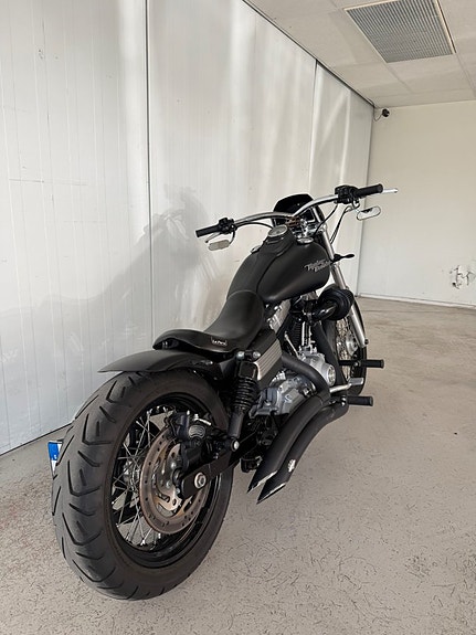 Harley-Davidson Street Bob 1.6 Twin Cam 96 Vance & Hines Nyservad Nybesiktad 3 of 14