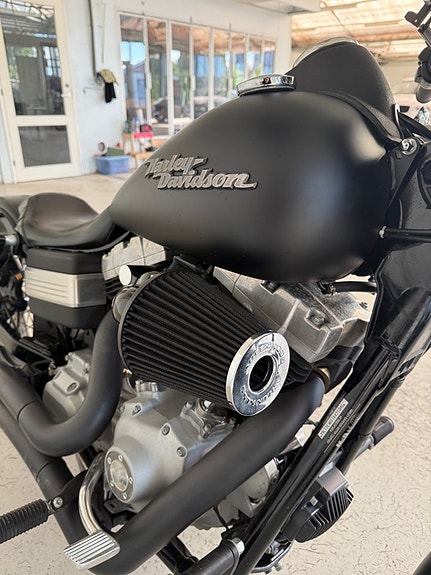 Harley-Davidson Street Bob 1.6 Twin Cam 96 Vance & Hines Nyservad Nybesiktad 9 of 14