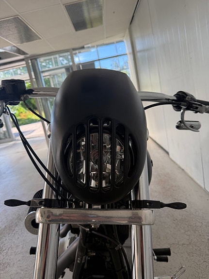 Harley-Davidson Street Bob 1.6 Twin Cam 96 Vance & Hines Nyservad Nybesiktad 13 of 14