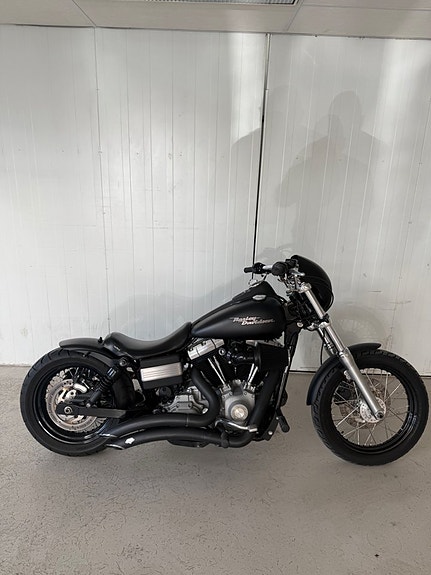 Harley-Davidson Street Bob 1.6 Twin Cam 96 Vance & Hines Nyservad Nybesiktad