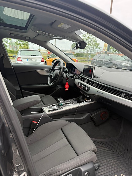 Audi A4 5 of 5