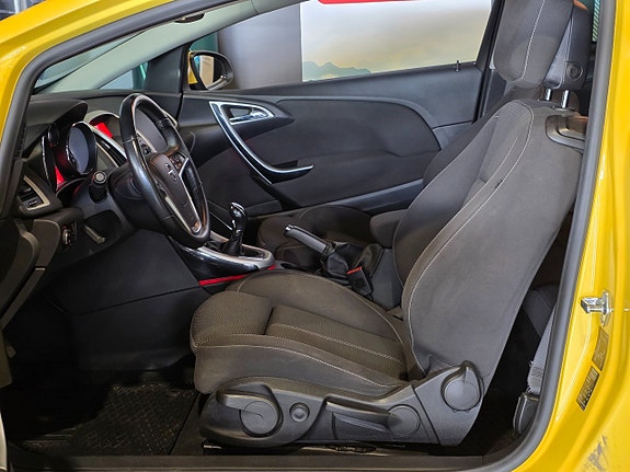 Opel Astra 15 of 20