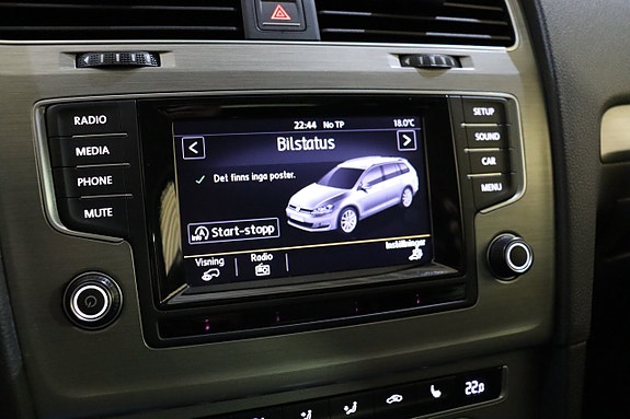 Volkswagen Golf VII 19 of 26